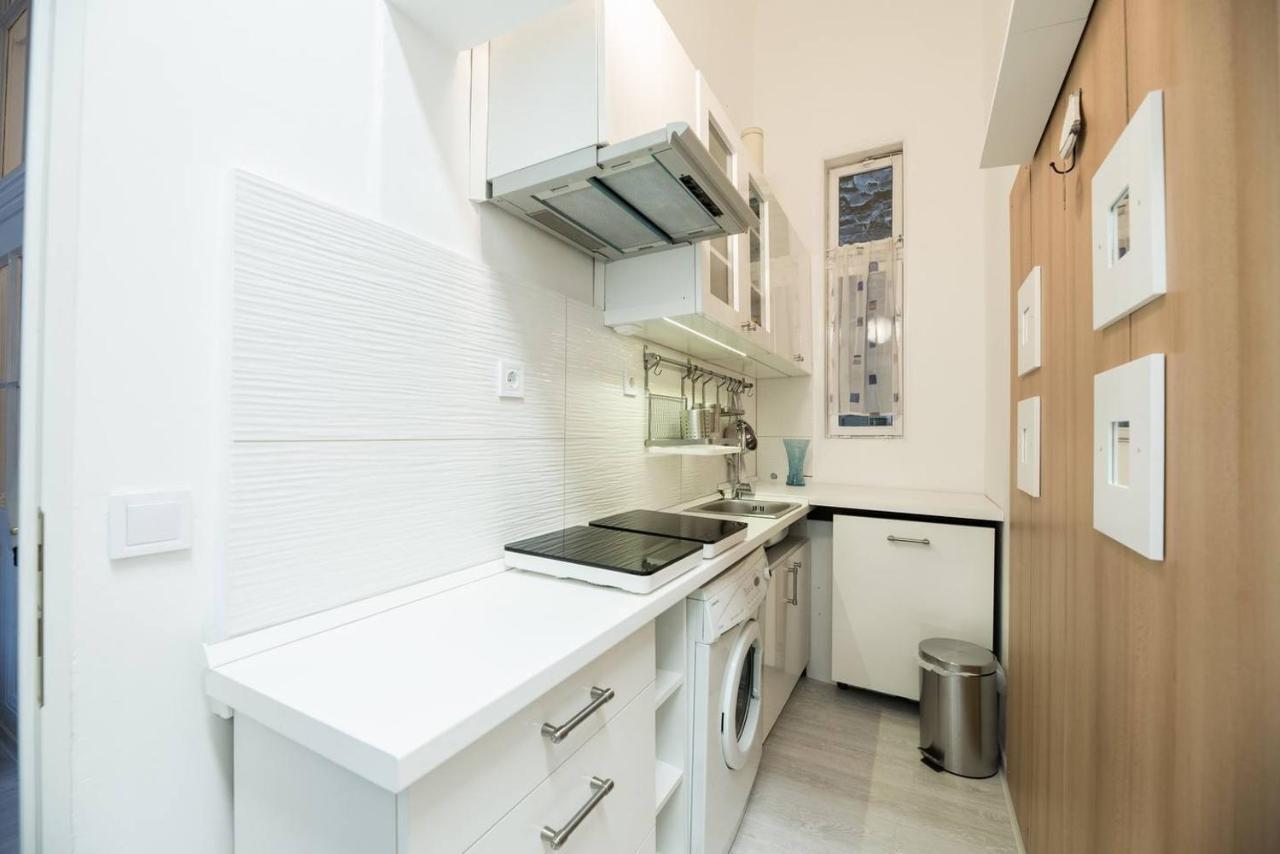 Cosy And Central Apartment With 4 Bedrooms And A/C Budapest Exterior photo