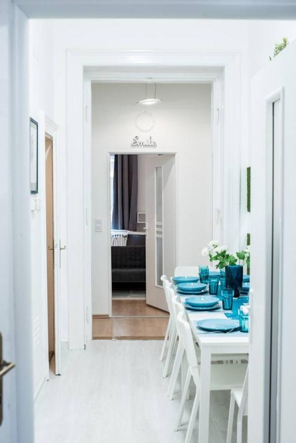 Cosy And Central Apartment With 4 Bedrooms And A/C Budapest Exterior photo